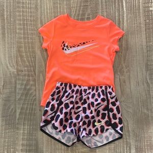 4t girls Nike set
